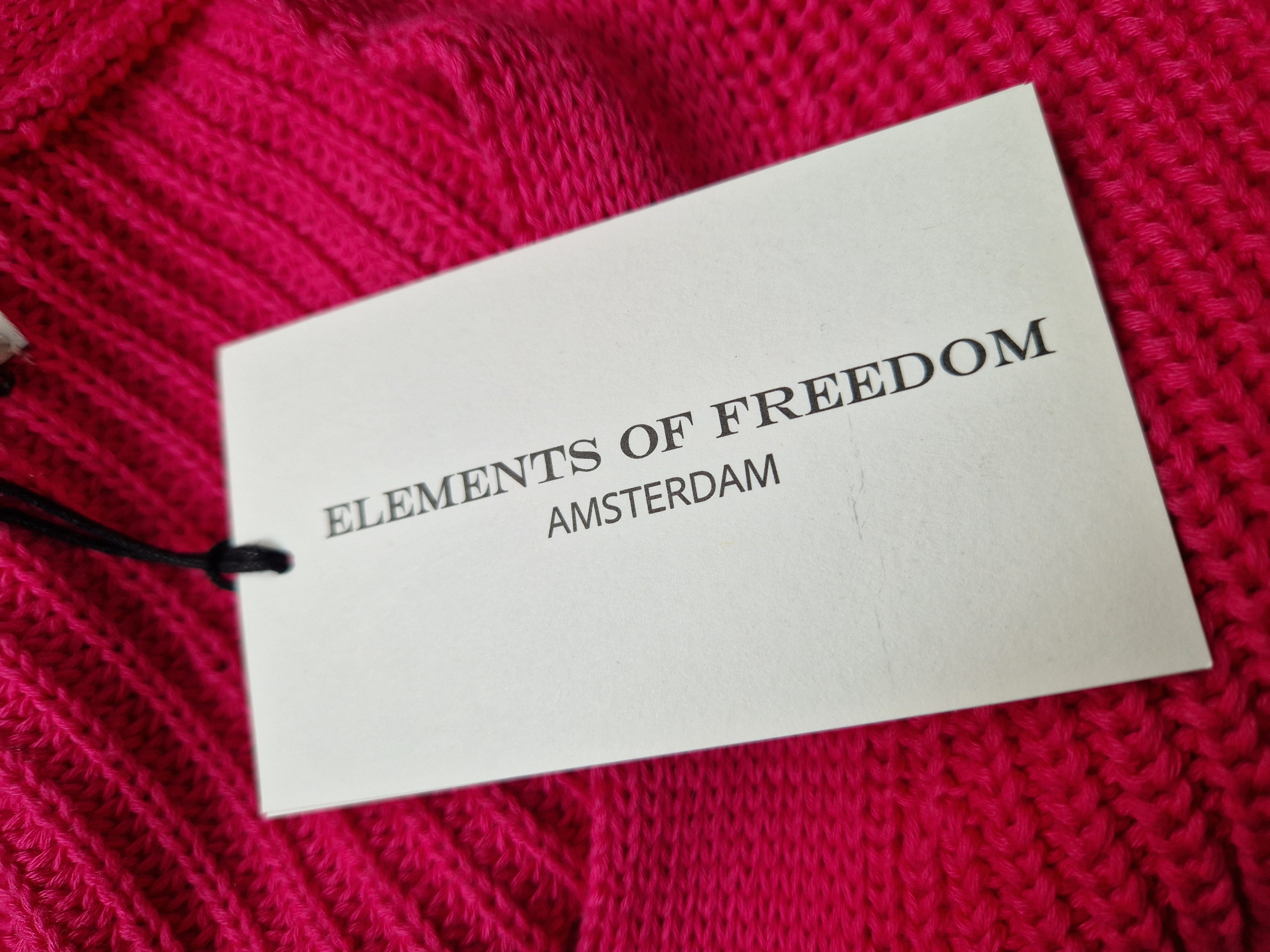 Elements of Freedom cardigan. Maat M. Roze.