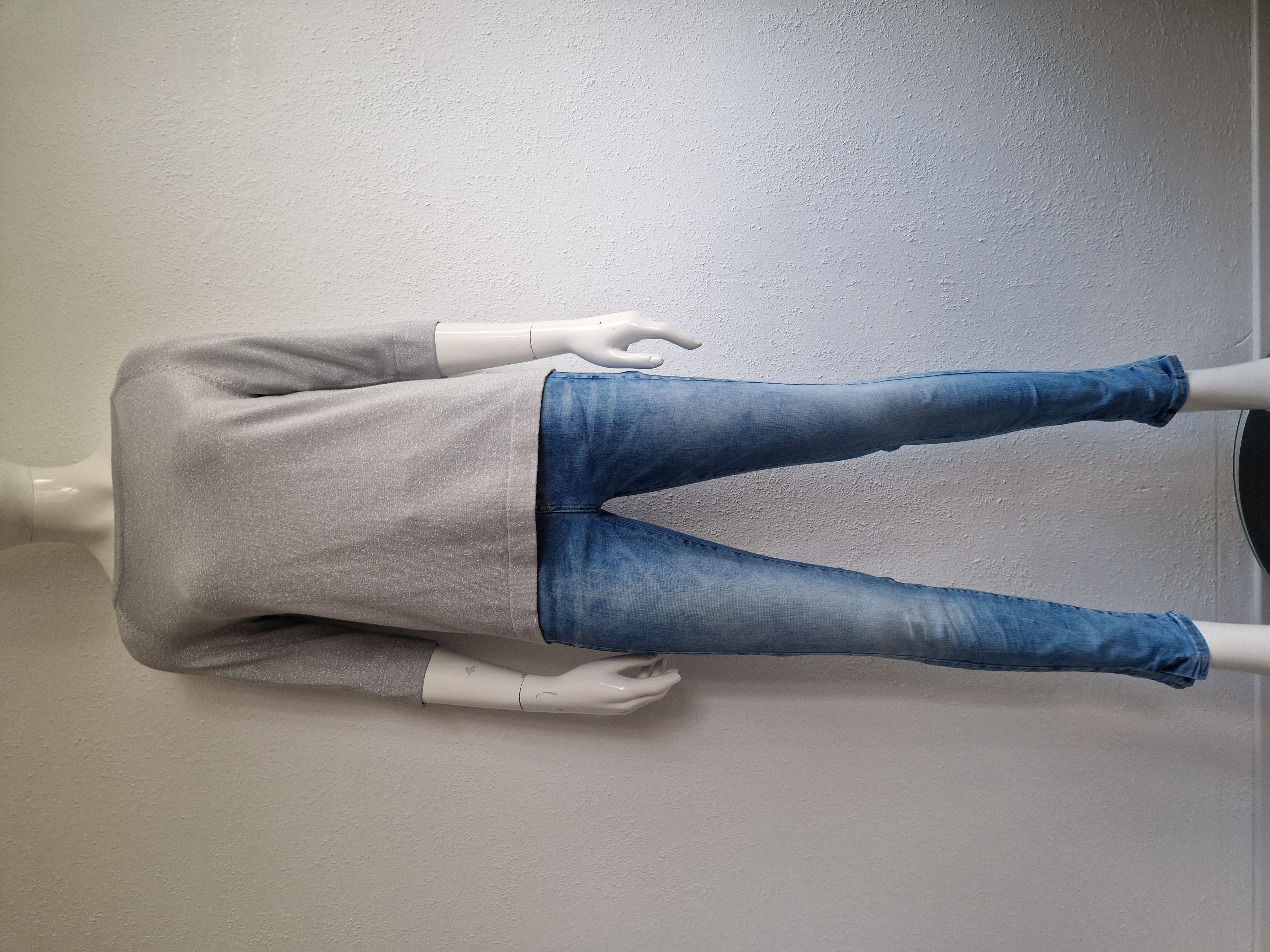 En Vogue top Skye. Maat L Silver/grey