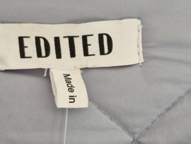 Edited gewatteerde tussenjas. Maat 44/46. Lichtblauw.