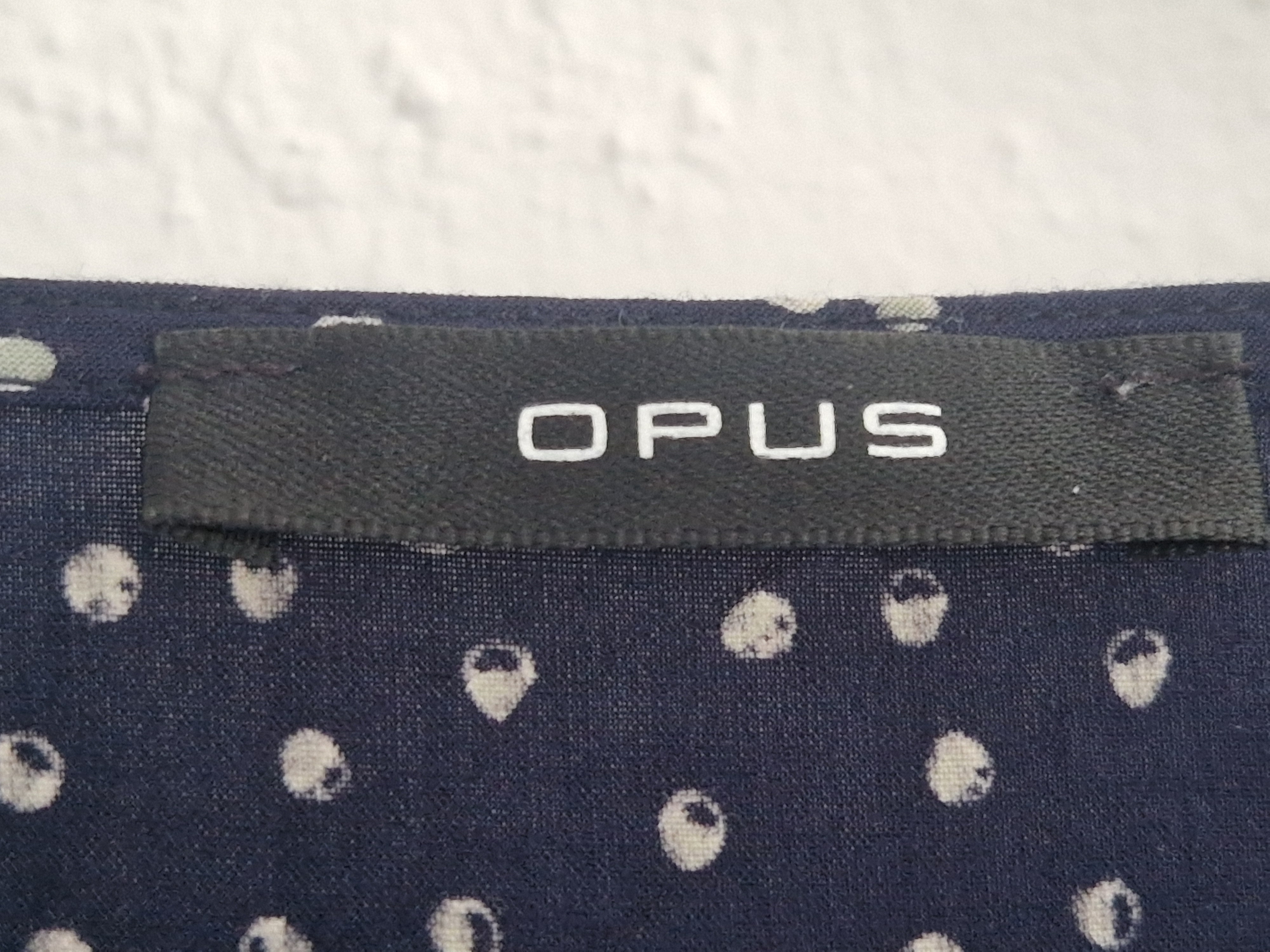 Opus top. Maat 38. Donkerblauw.