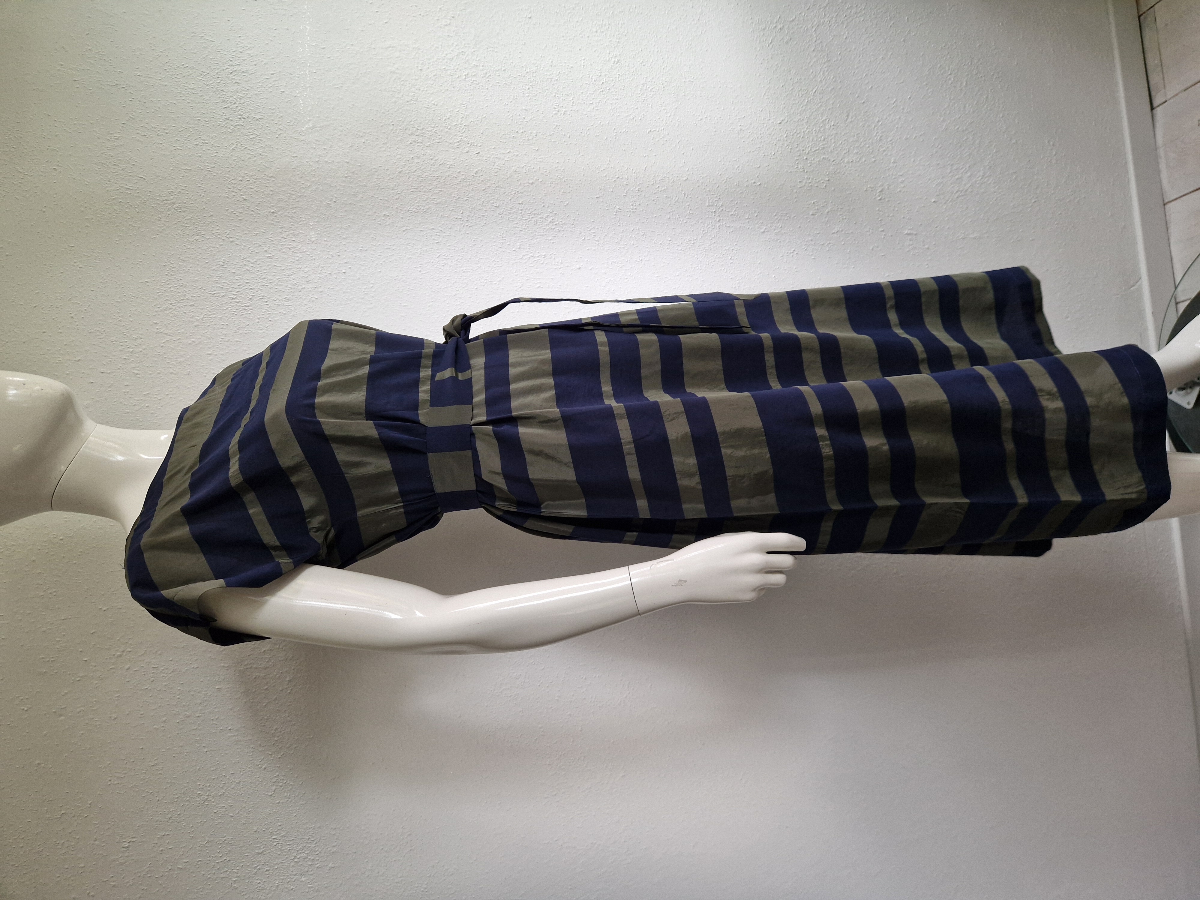 Zenggi maxi dress. Maat 2, Groen/blauw/gestreept.