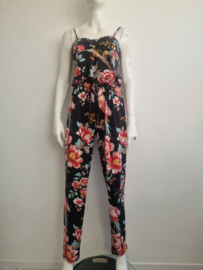 King Louie jumpsuit. Maat M. Zwart/bloemenprint.