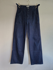 Closed jeans met wijde pijpen. Maat 29, Donkerblauw