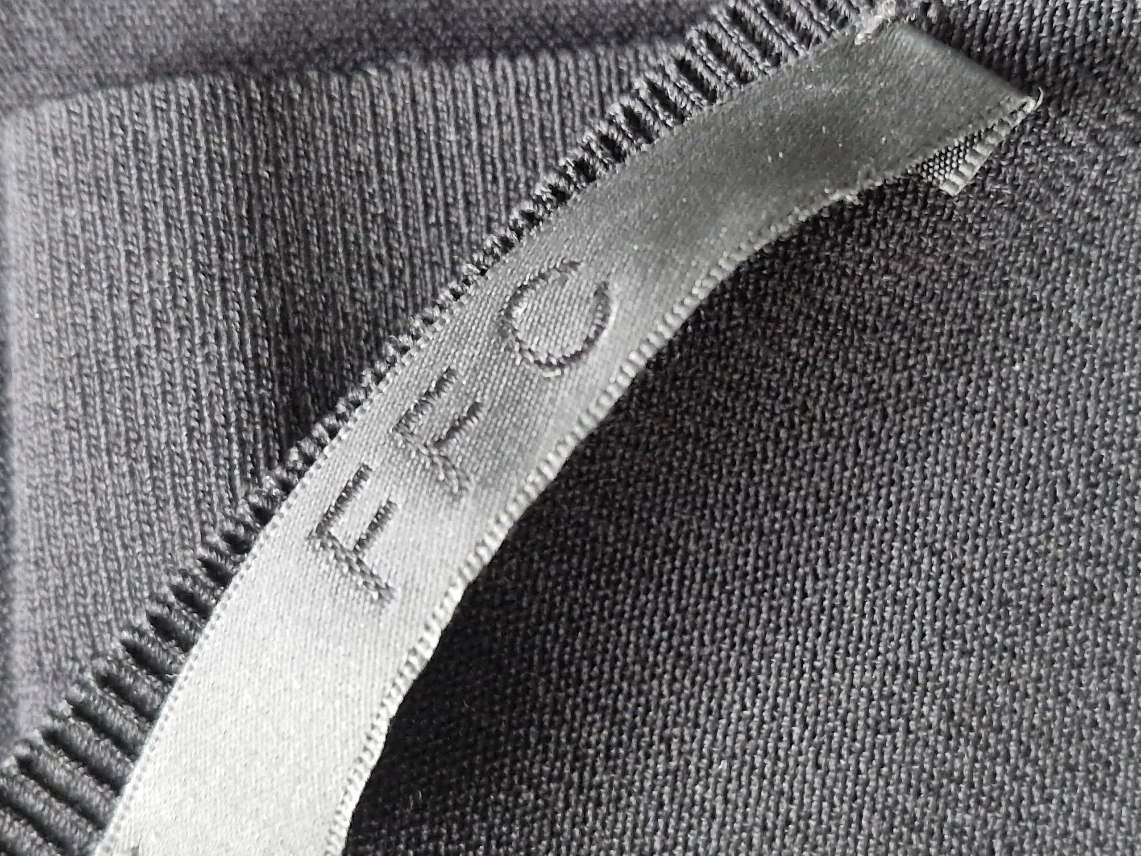 FFC top. Maat M. Zwart