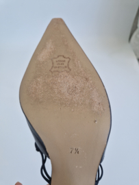 Peter Kaiser zwarte leren slingback pumps met spitse neus. Maat 7.5.