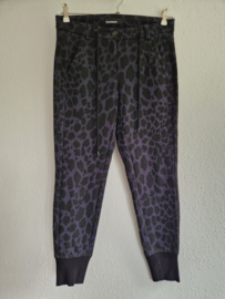 Cambio pantalon Jamie. Maat 34, Blauw/zwart.