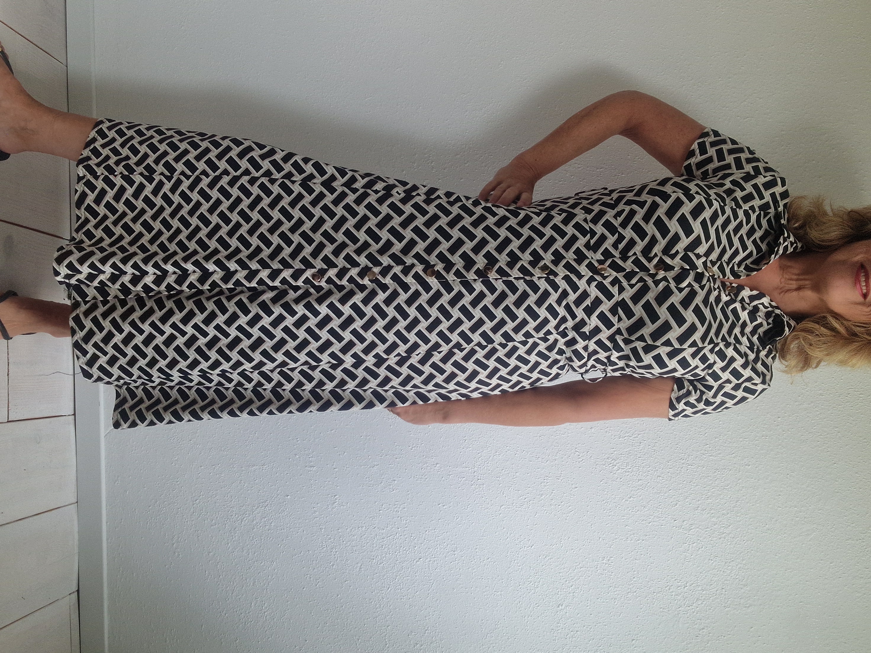 By Swan maxi dress. Maat L. Zwart/crème.