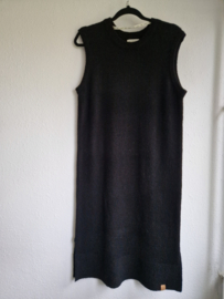 Zusss jurk. Maat M. Zwart/wol.