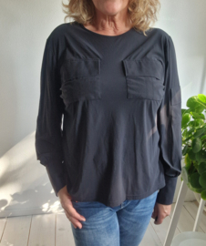 Studio Anneloes top. Maat L. Zwart/travelstof.