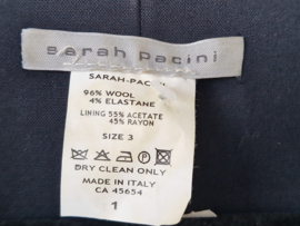 Sarah Pacini mouwloze blazer. Maat 3, Zwart/ wol.