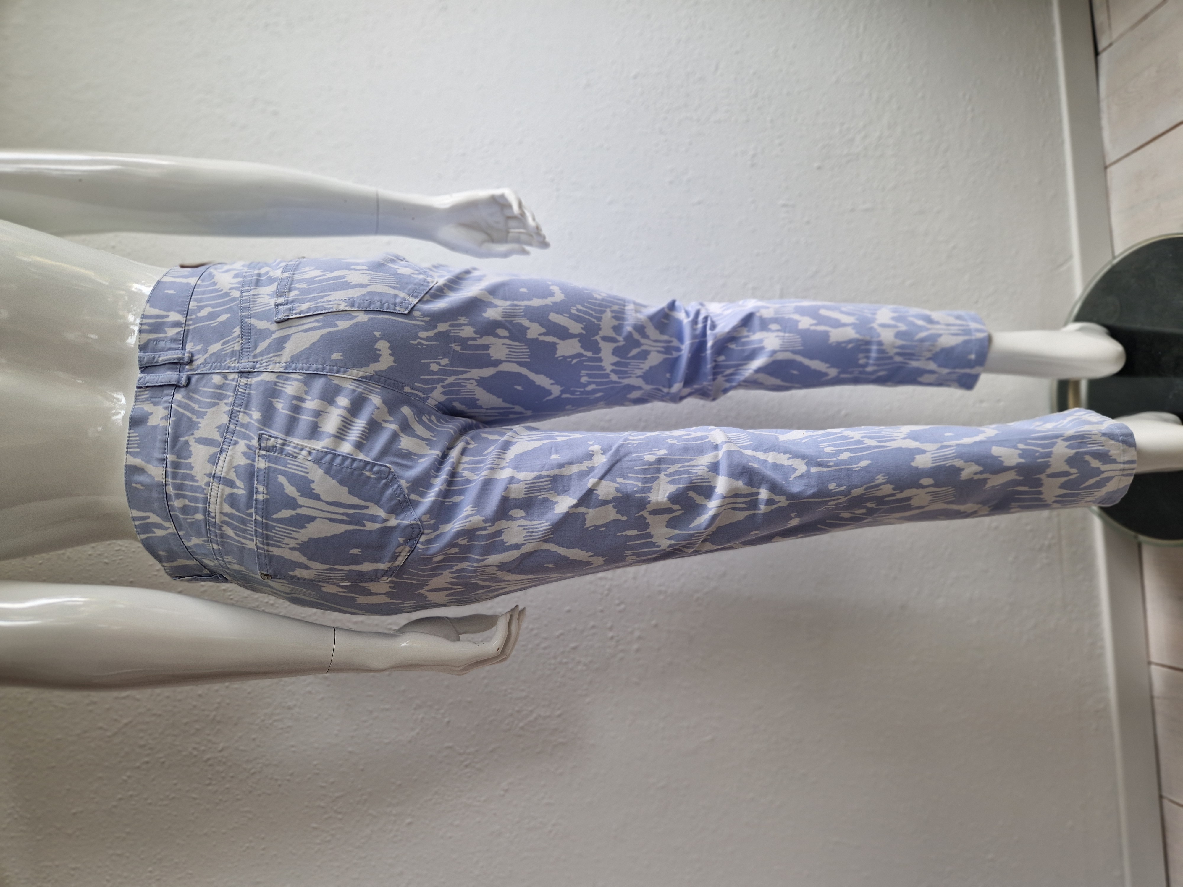 Gardeur jeans. Maat 42, Lichtblauw/wit/print.