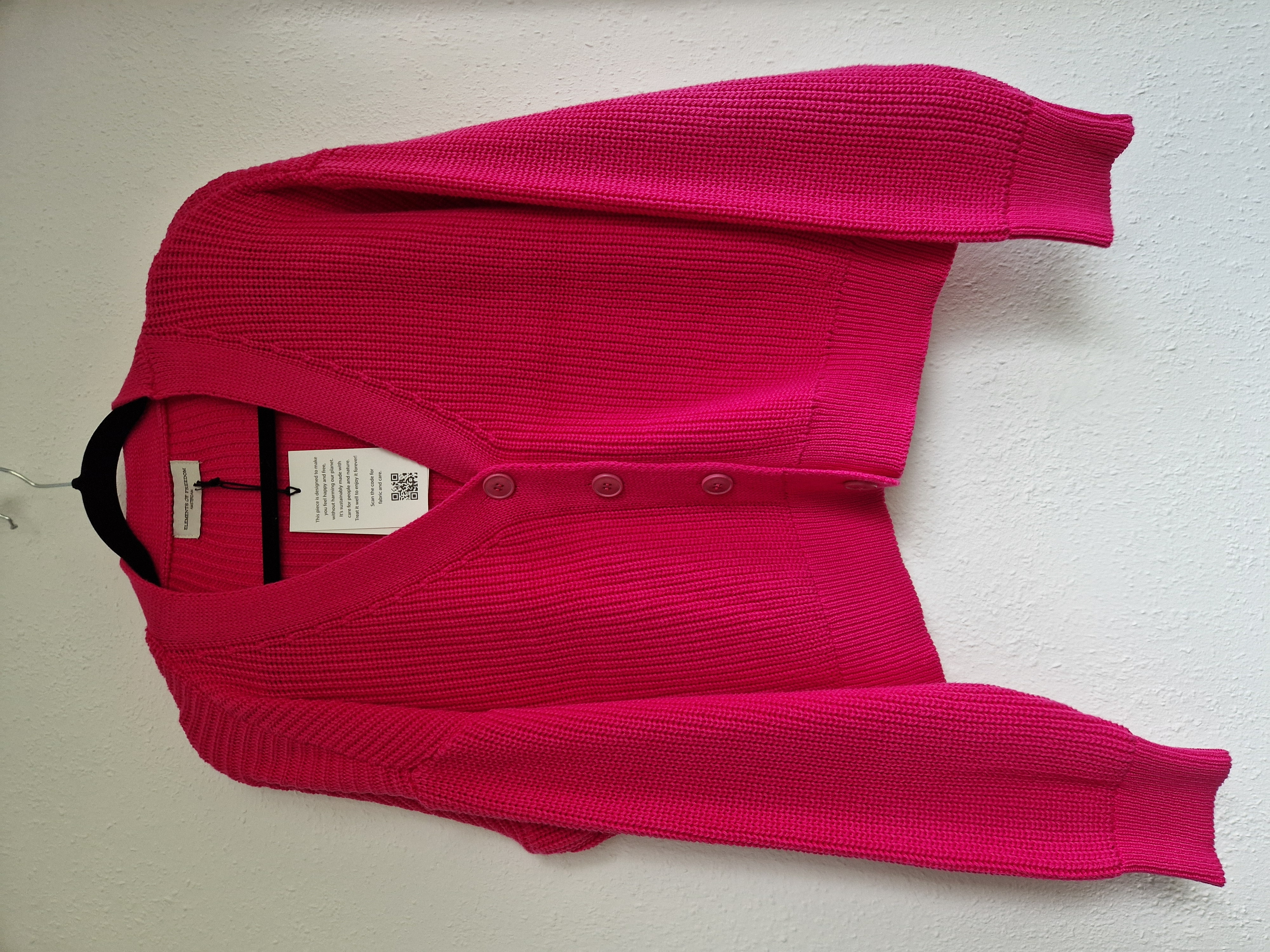 Elements of Freedom cardigan. Maat M. Roze.