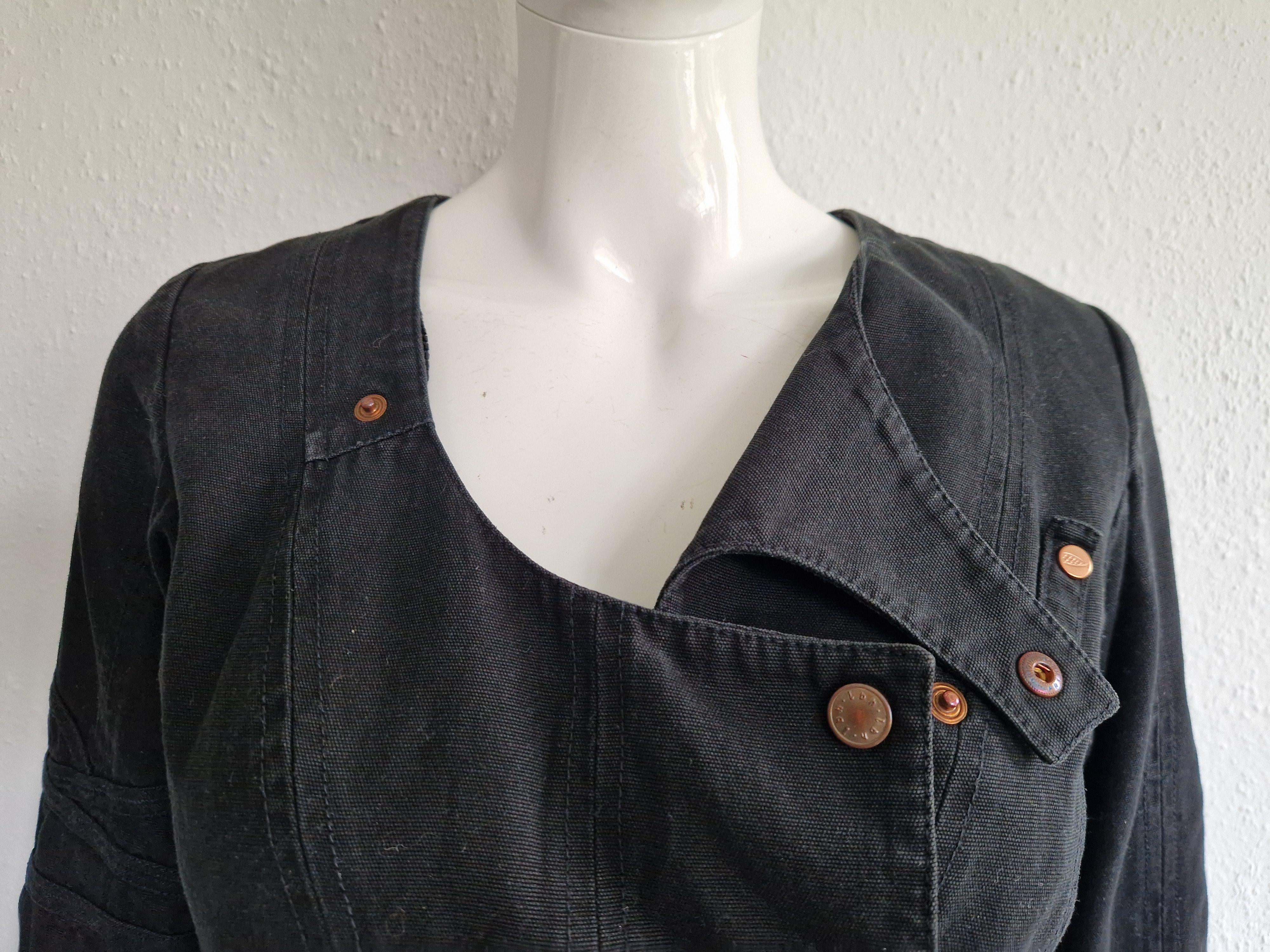 La Belle Histoire denim jasje. Maat 38, Zwart