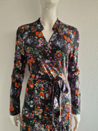 Arket maxi wikkeljurk. Maat M. Bloemenprint.