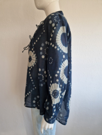 Mare di Latte blouse. Maat 3, Blauw/batik.