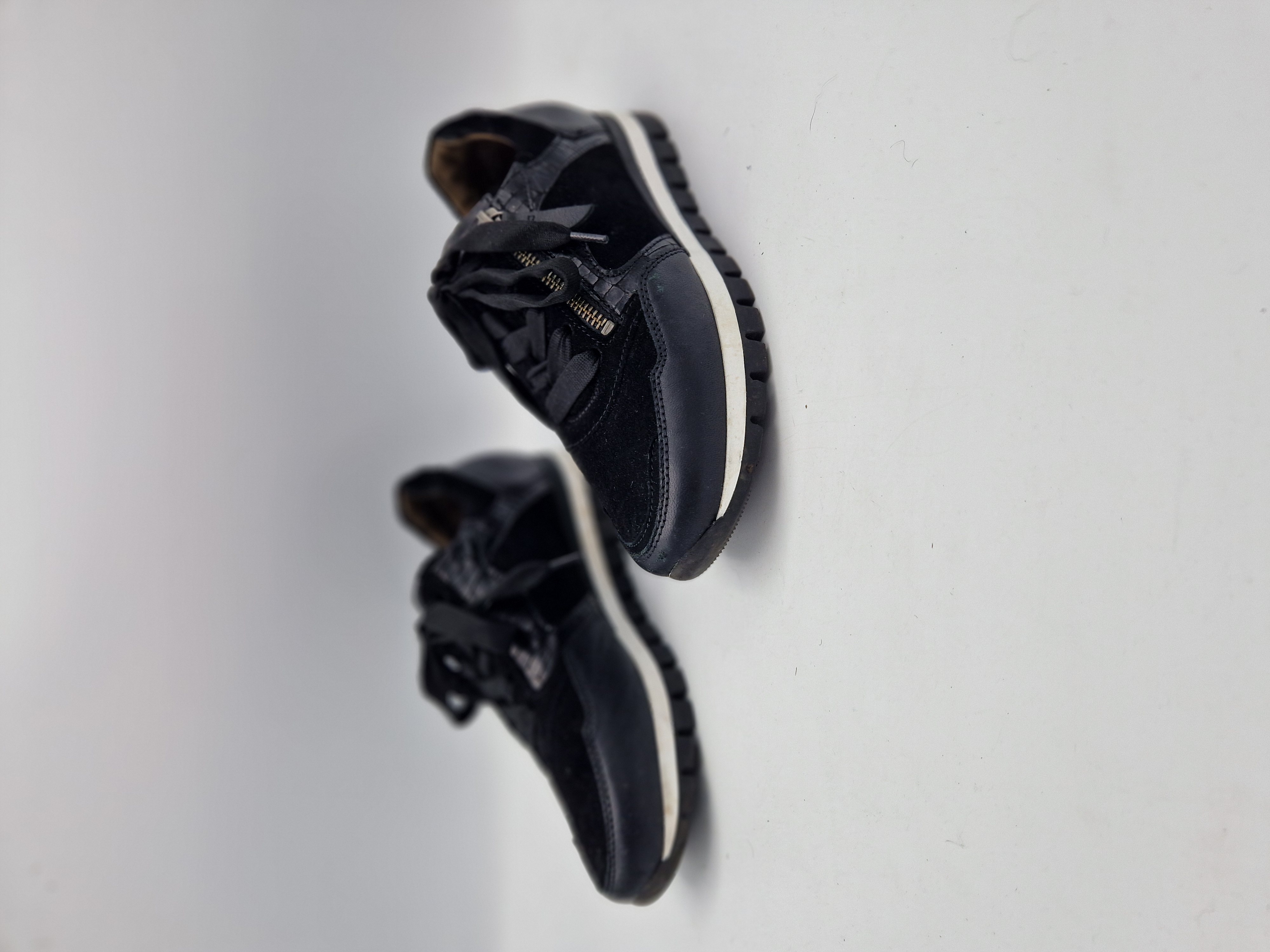 Gabor sneakers. Maat 4.Wijdte H. Zwart/leer.