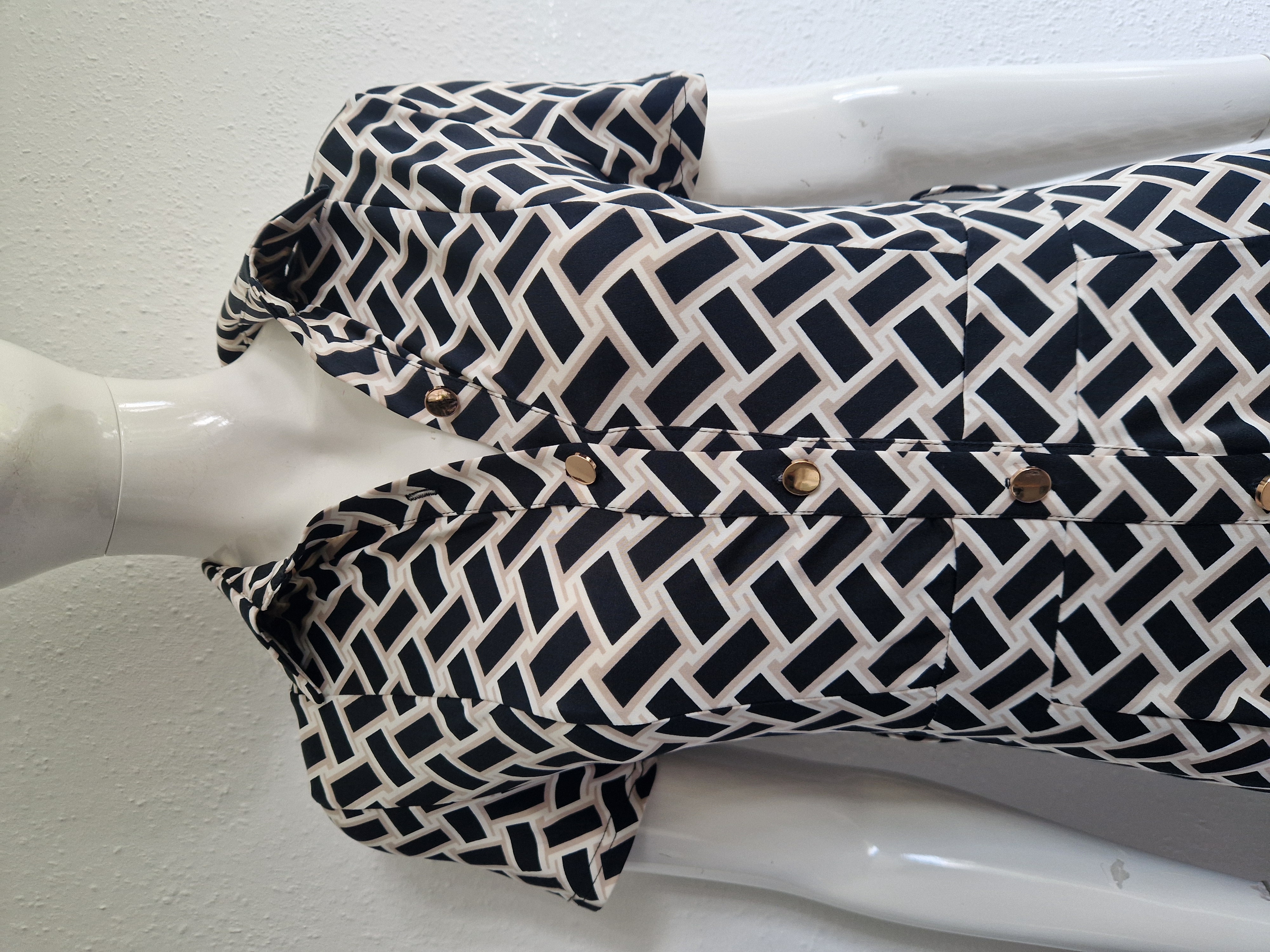 By Swan maxi dress. Maat L. Zwart/crème.