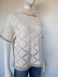 Gustav Pil knit poncho. Mt. XS. Crème