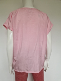 Joy lichtroze top. Maat 40.
