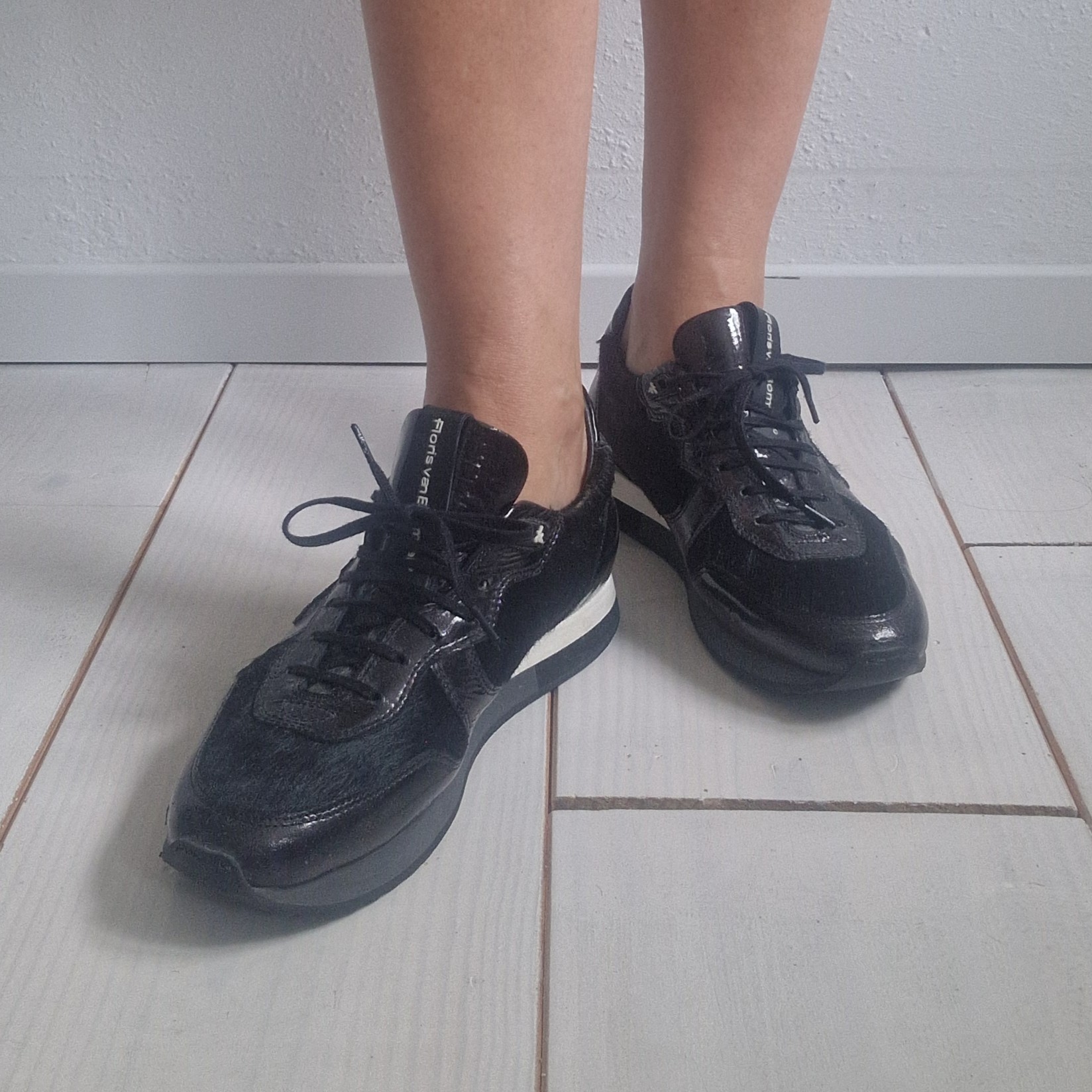 Floris van Bommel sneakers. Maat 37.5. Zwart/leer.