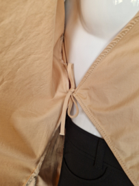 Ganni overslag blouse. Maat 44. Zand.