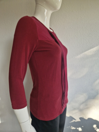 Purdey top. Maat M. Wijnrood/zijde.