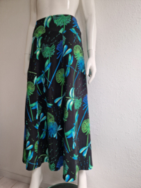 Lien & Giel maxi rok. Maat M. Zwart/print.
