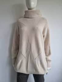 Clauia Sträter coltrui. Maat 40. Crème.