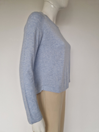 Repeat trui. Maat 38. Lichtblauw.