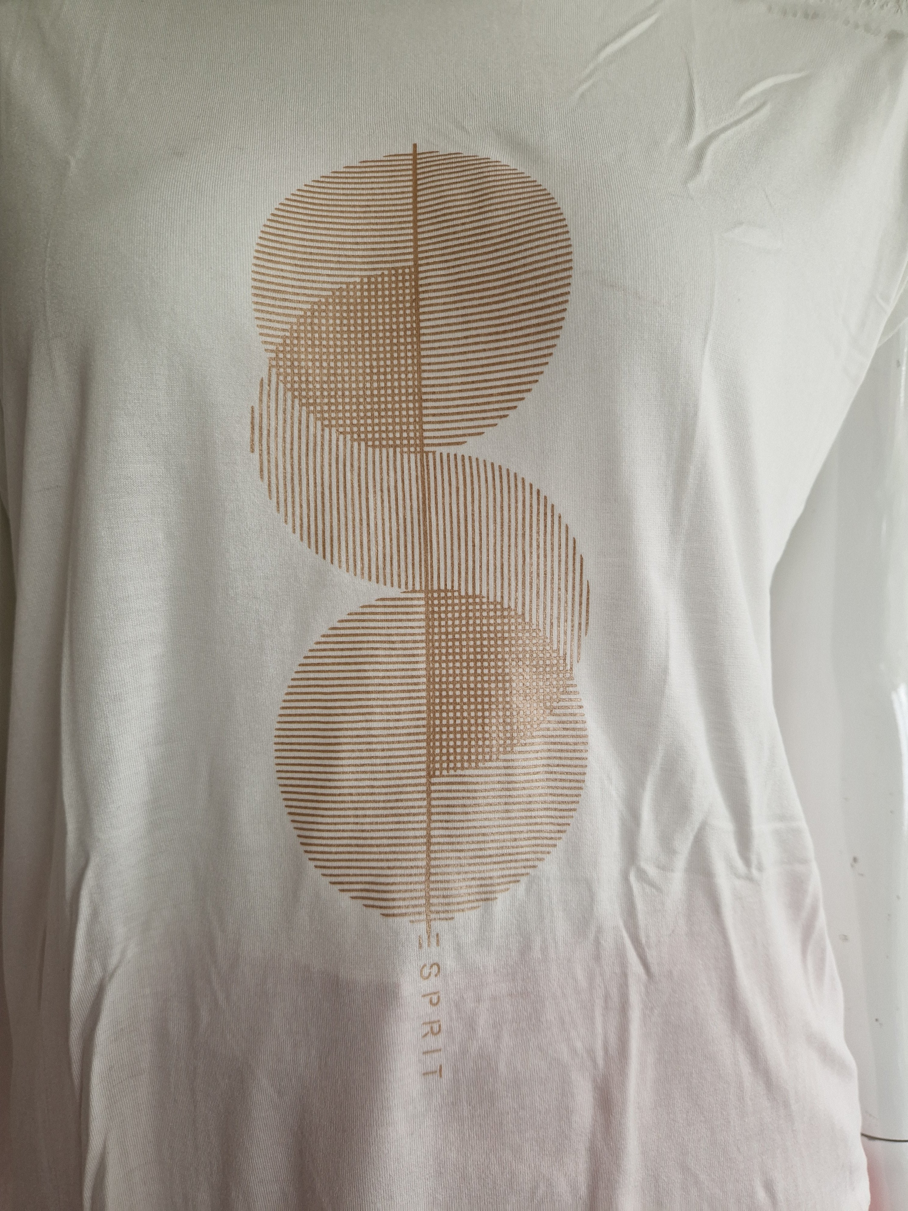 Esprit top. Maat L. Crème/print.