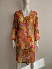 Akaru kaftan. Maat 40/42,Oranje/rood/geel.