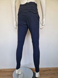 Studio Anneloes pantalon. Maat S. Donkerblauw