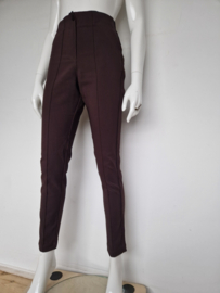 Tence pantalon. Mt. 38, Chocoladebruin.