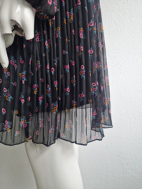 Neo Noir Petra Night Flower dress. Maat M.