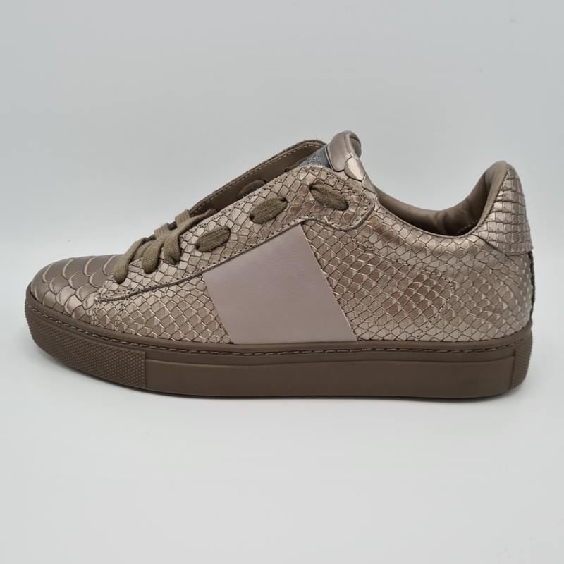 Stokton sneakers. Mt. 38. Metallic/leer. | Sneakers/ wandelschoenen |  verhip-vintage.nl