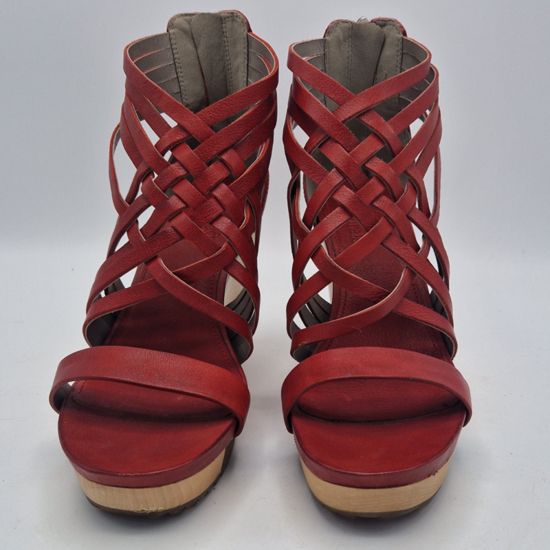 Ecco sandalen met sleehak. Maat 40. Rood leer