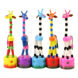 H 040 ( wooden pushing puppet giraffe )