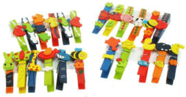 H 038 ( wooden clothespin )