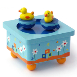 MD 002 ( music box walking ducks )