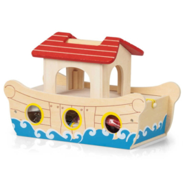 H 076 ( wooden noah's ark set )