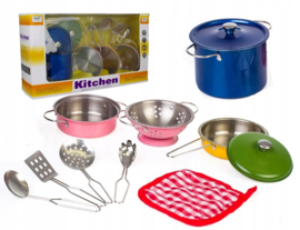 LP 003 ( kids stainless cooking set in window box )