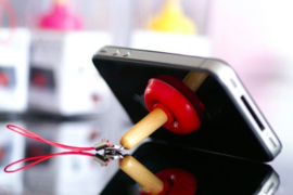 MA 016 ( rubber mini toilet pump phone keychain )
