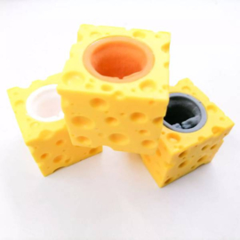 MA 008 ( pop-up cheese mouse ) ----- 24 pcs in display