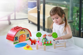 H 075 ( wooden farm set )