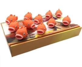 MA 026A ( goldfish pop tongue )