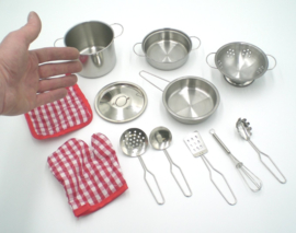 LP 002 ( kids stainless cooking set in net bag )