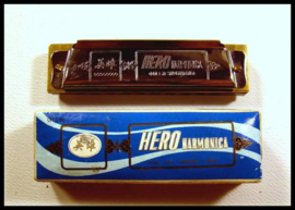 UC 007 ( harmonica small )