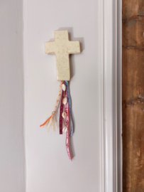Keramiek kruis  - wandhanger