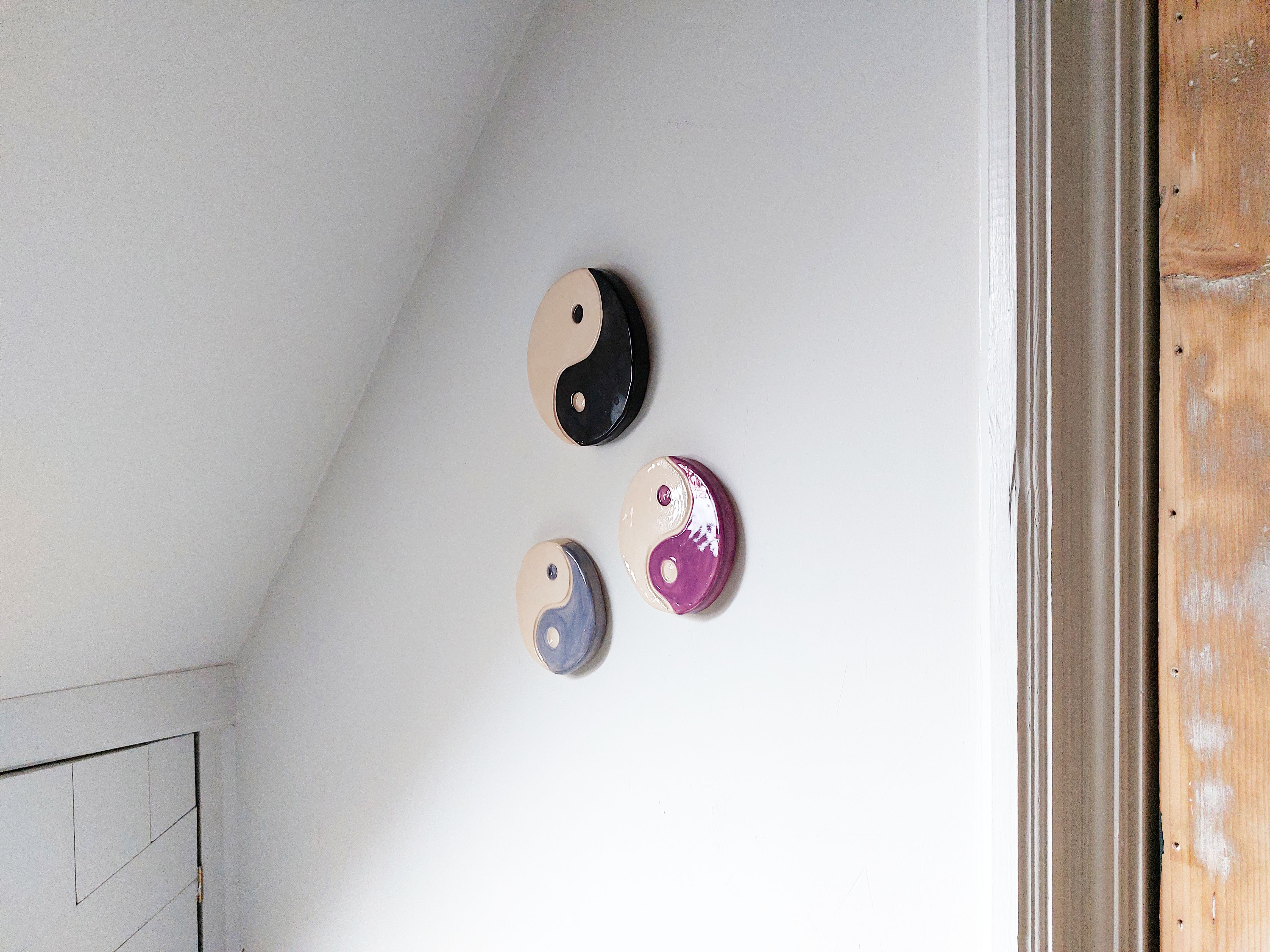 Wandhanger Yin en Yang - Taupe