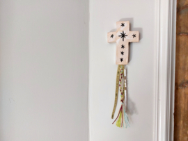 Keramiek kruis  - wandhanger